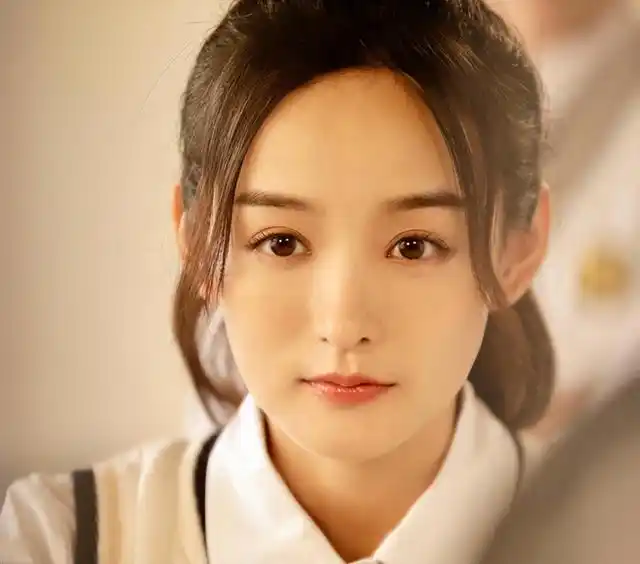 回顾:三四十岁还能演学生只服这6位不用装嫩,校服一穿灵气就来