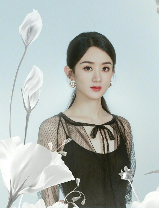 赵丽颖真美艳,穿黑色抹胸星空长裙性感显瘦,时尚力满分