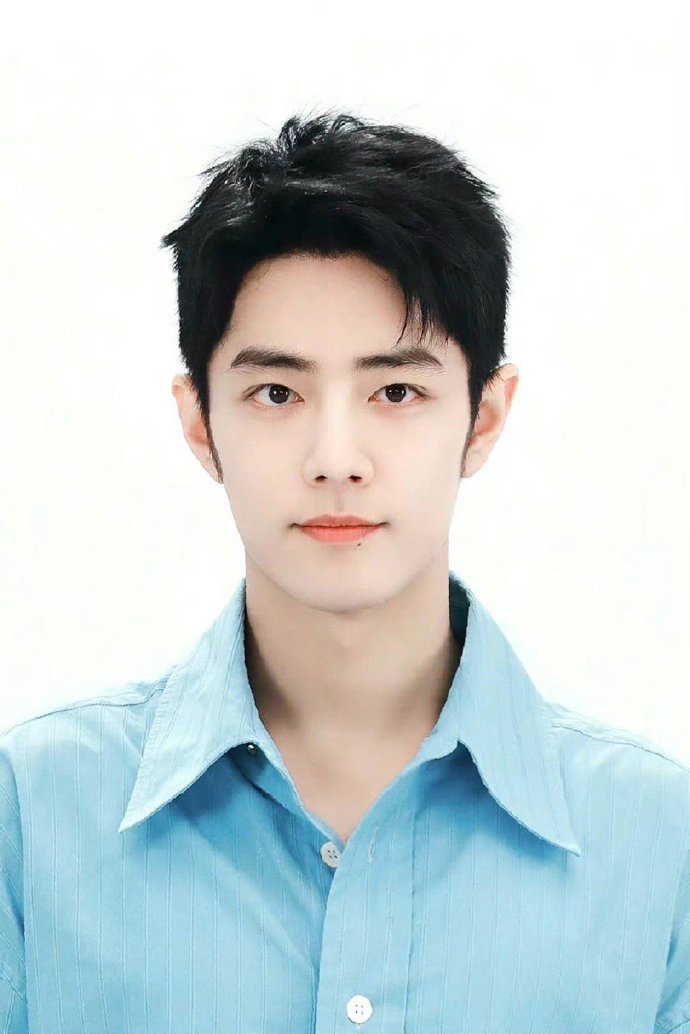 肖战照片成为央美准考证证件模版