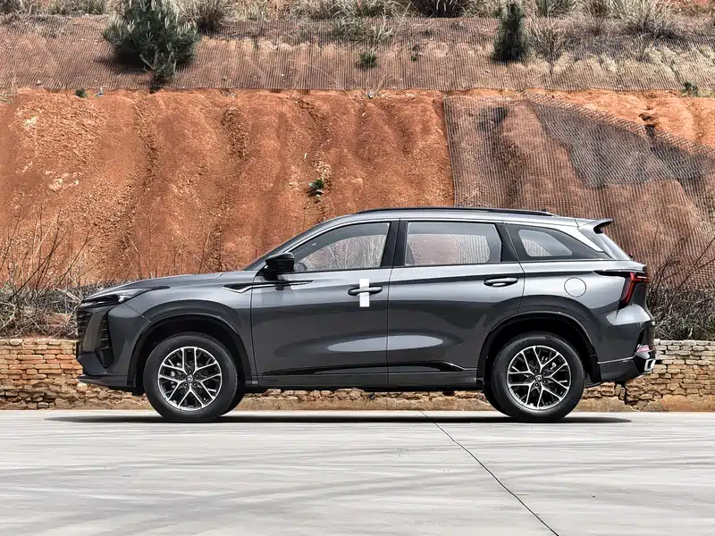 镇江长安cs75plus汽车最新价格999万降价出售最低售价优惠22万赶快