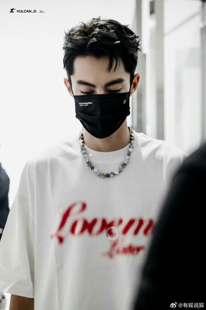 王鹤棣范丞丞魏大勋白敬亭口罩自拍#戴口罩的男娃就是这么帅的不匣鞍