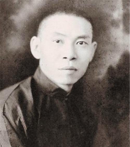 杜月笙曾被黑帮勒索,他只冷冷说了3个字,整个上海滩都噤若寒蝉