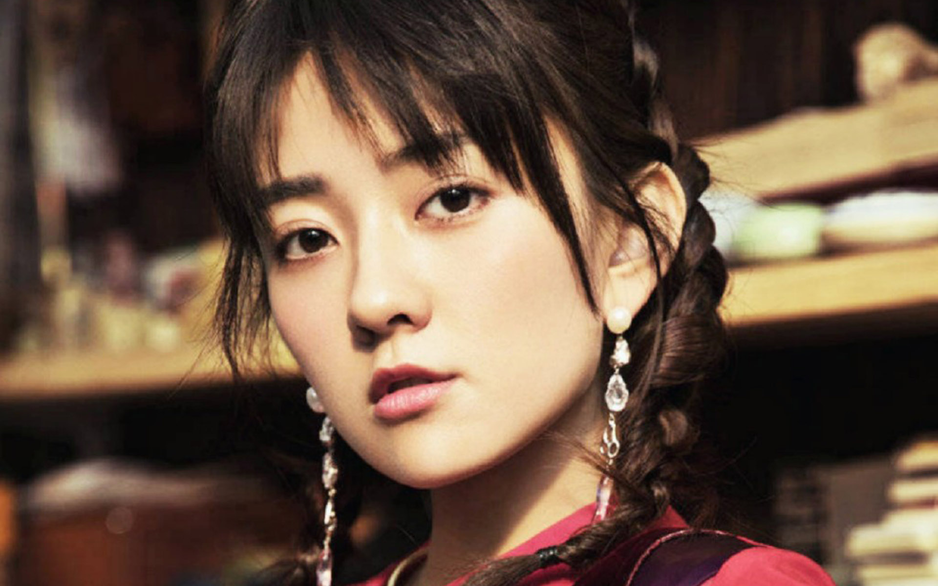 梁洁时尚写真图片桌面壁纸