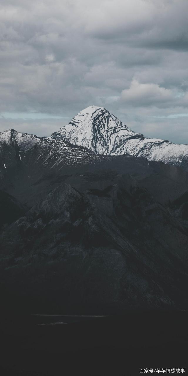 一些简单又深刻的文案,低调不凡,大气沉稳