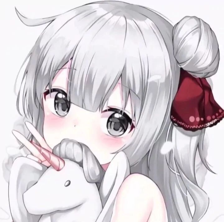 好看的治愈系白发动漫女生头像