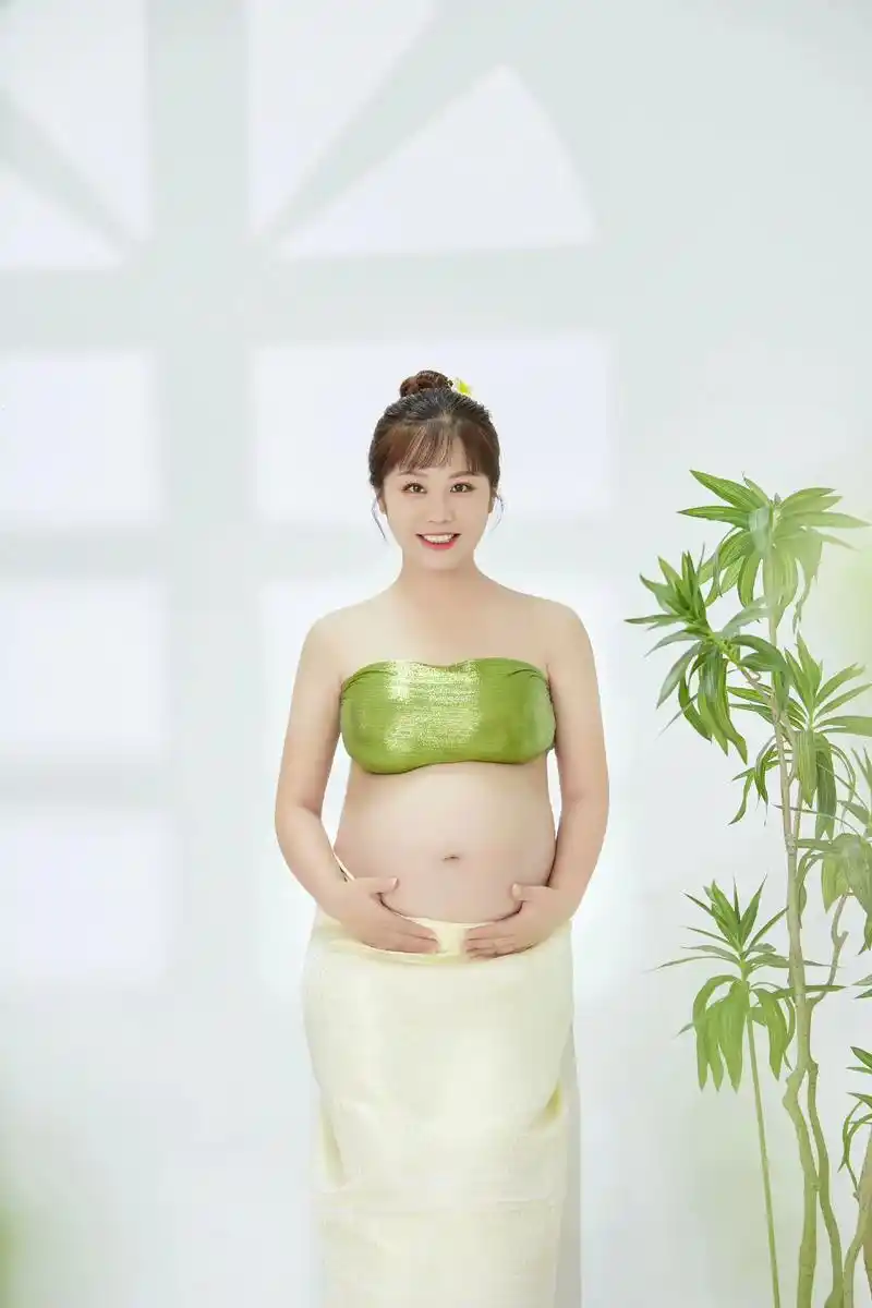 孕妇照的意义不在于几张写真照,而是送给十月怀胎的自己一份难忘 - 抖