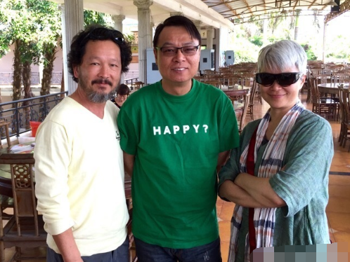 廖启智生前和老婆办卡照曝光,贴心陪伴陈敏儿,身材消瘦状态却不错