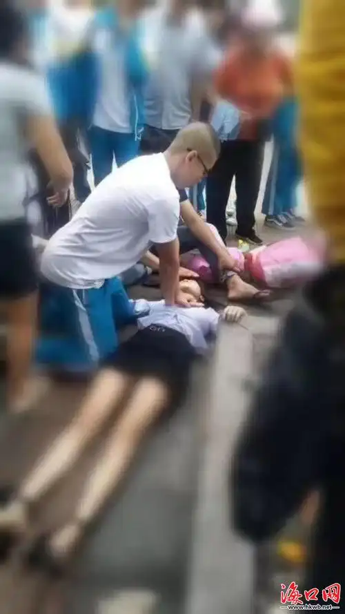 好样的!海口一学生用心肺复苏术救醒昏迷女子