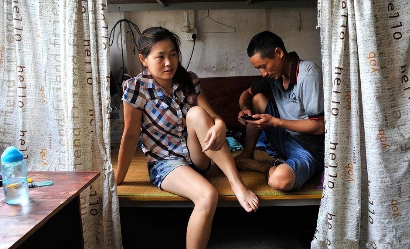 44岁外来务工男:跟妻子长期分居,邻居的大姐经常给我"缝衣服"