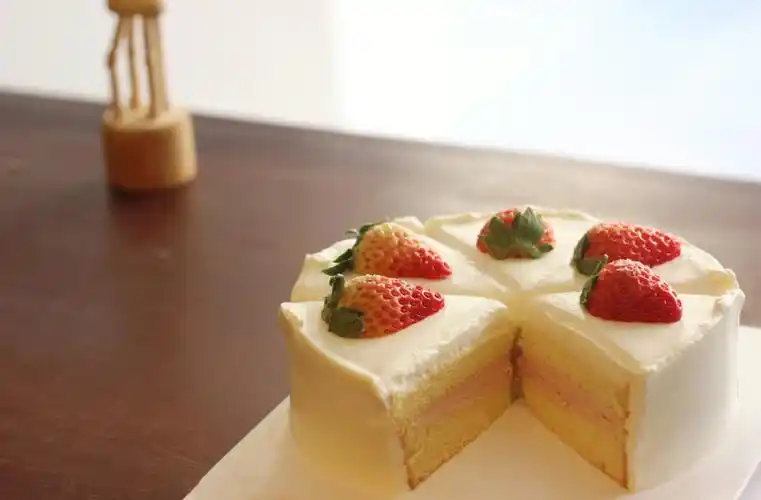 草莓奶油蛋糕