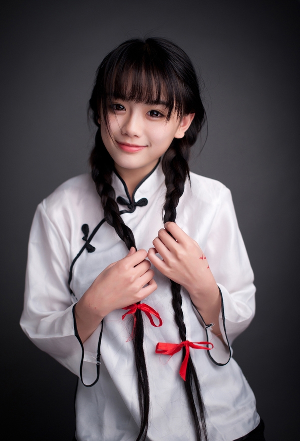 南笙姑娘清纯童颜美得让人窒息图片[2/9]_美女写真_美桌网