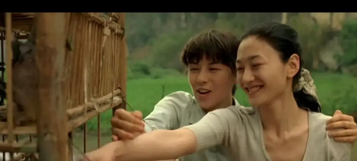 内娱玉腿江疏影,姐姐的腿不是腿,是塞纳河畔的春水绝美到犯规