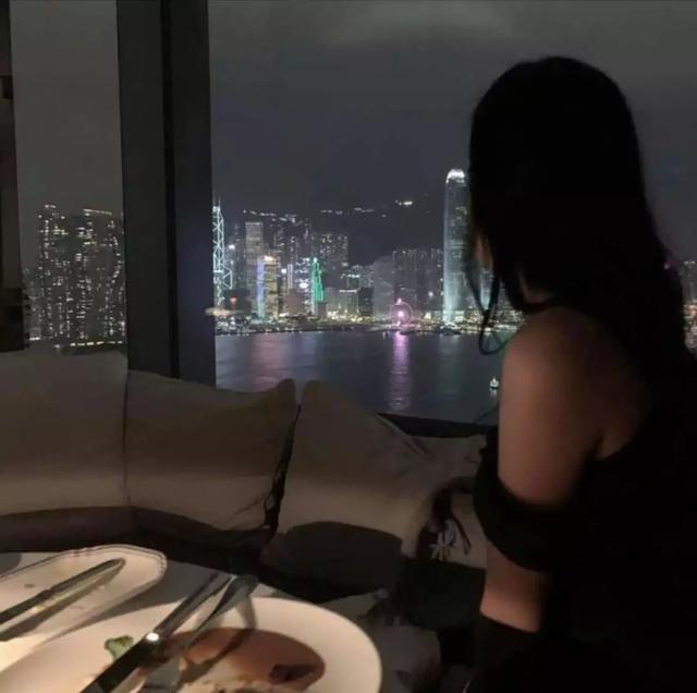 神秘男子晒六星级酒店约会照片 女主角疑似tvb视后唐诗咏