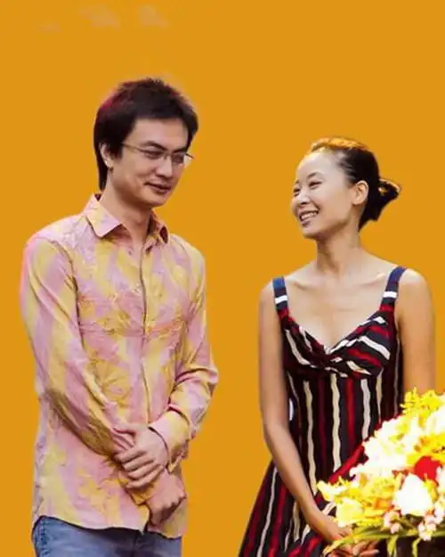 黄龄歌手的个人资料 黄龄李泉个人资料 - 歌词译