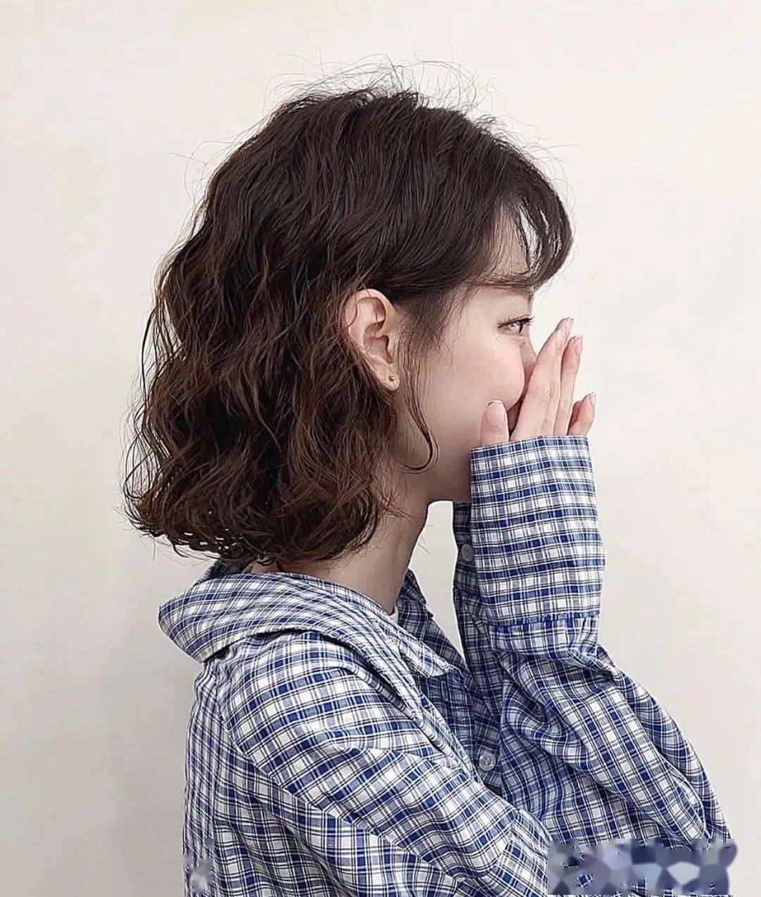 " 短发全头烫 " ,简单很耐看._发型_中国_jfxxsp