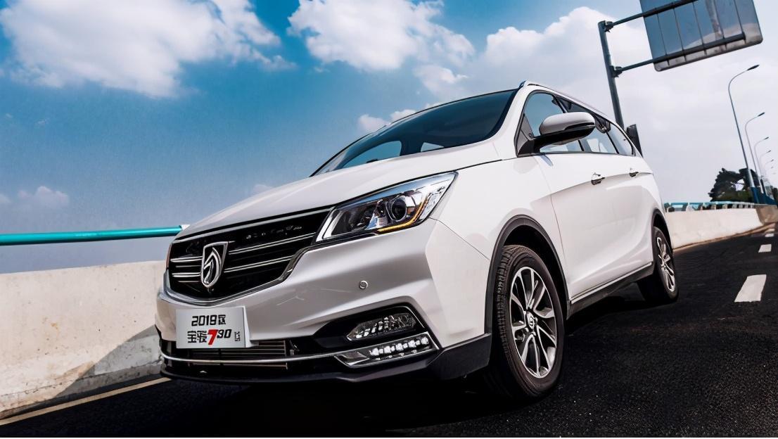 超值7座mpv宝骏730全面测评
