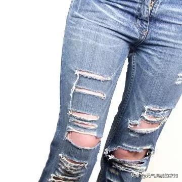 穿的很破的乞丐的图片乞丐的烂衣服图片