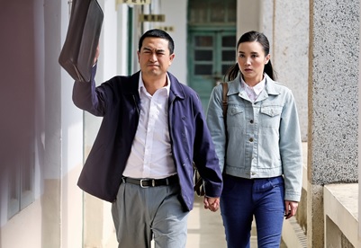 张嘉译,小宋佳"假戏真做" 暧昧情愫扑朔迷离