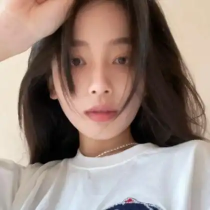 真人女头像怼脸