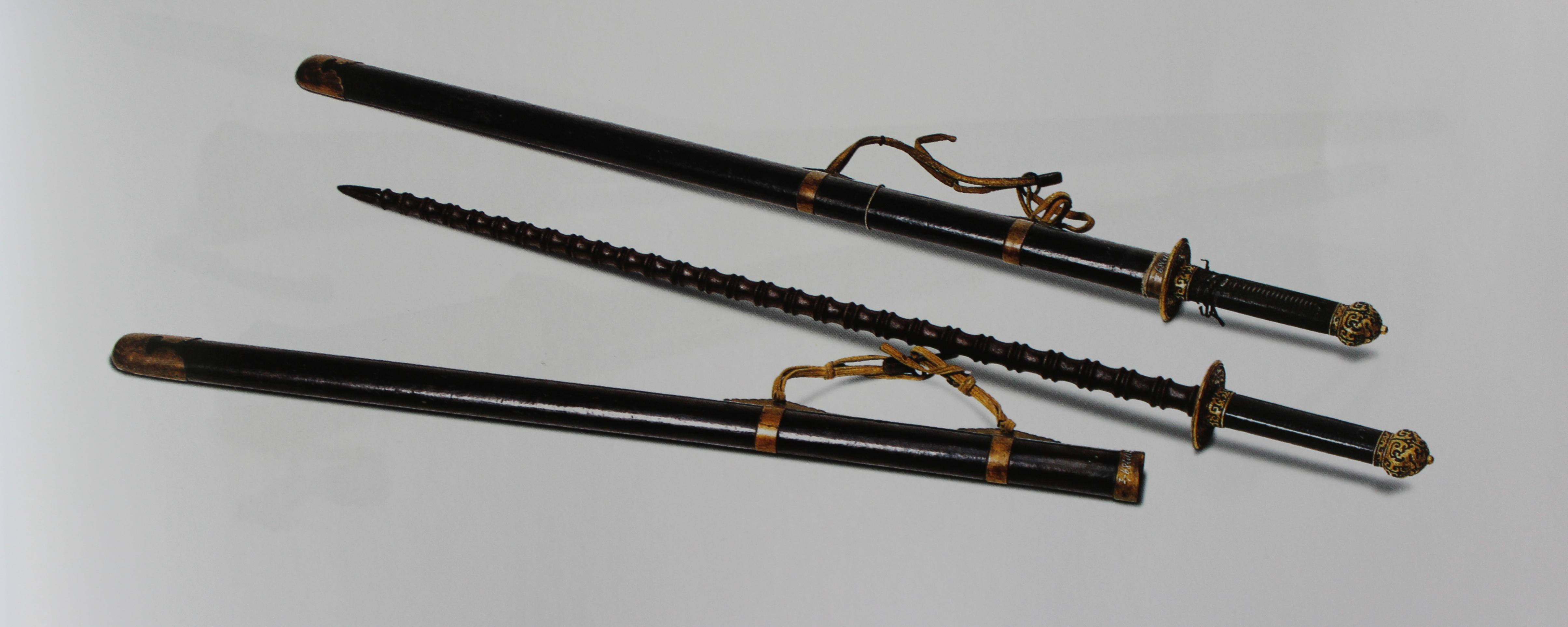 铁鞭能当百万兵中国的鞭