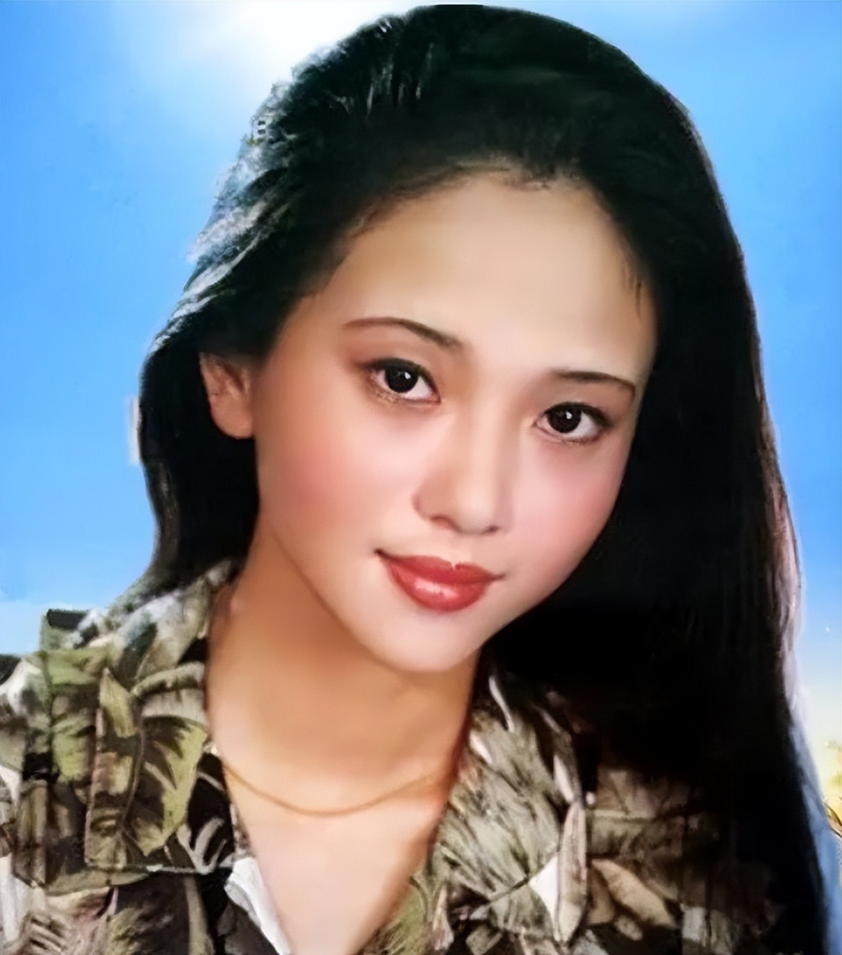 陶慧敏就像是标准的贤妻良母,给人一种秀外慧中的感觉.