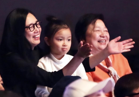 刘德华女儿刘向蕙:心疼母亲为爱埋名23年,能理解父亲面临的困难