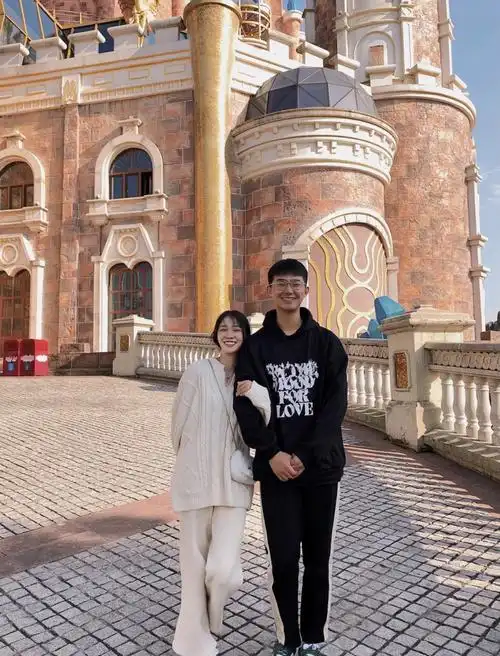 163186身高差情侣氛围感照07