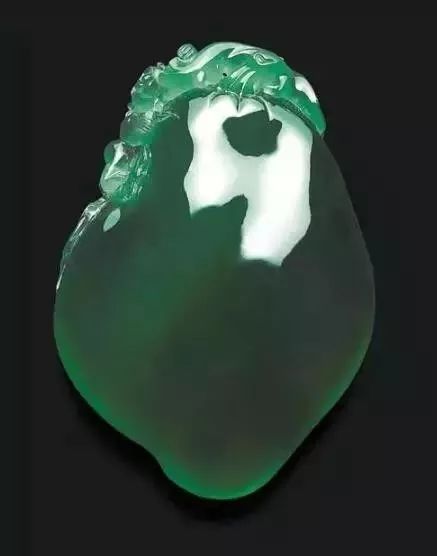 比帝王绿还要极品的龙石种翡翠几千块就能买到