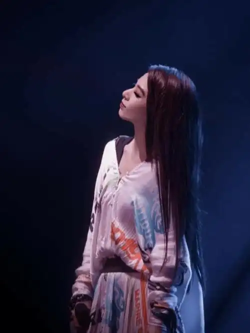 私藏的田馥甄照片更新谢谢你成为歌者