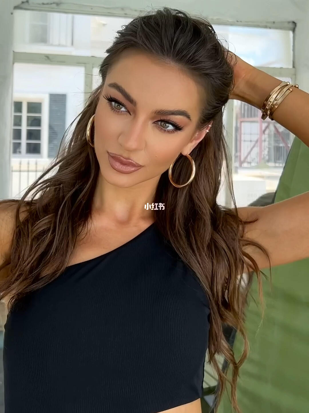 被太阳亲吻过的乌克兰美女小麦肤色模特