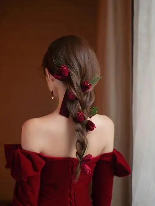 新娘造型敬酒服造型