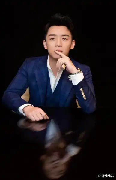 女演员生娃被嘲,一夜翻红惊艳众人,郑恺:幸亏我和她结婚了