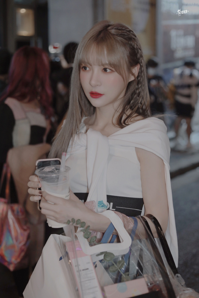 张语格毕业快乐