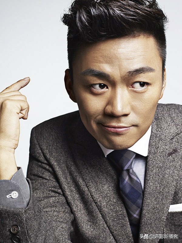 有人走出阴影有人怡然自得与马蓉的不正当关系,将老板王宝强的钱据为