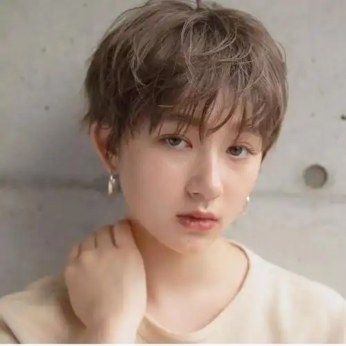 2021款短发,应该这么剪.