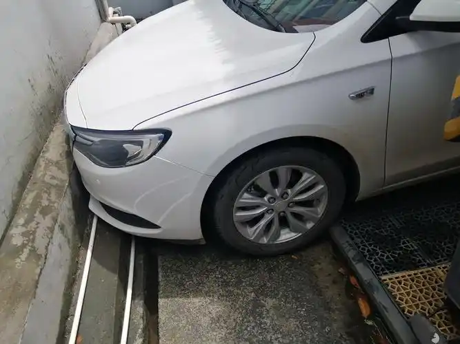 驿公里洗车厦门湖里区长岸路洗车点洗车车辆损坏