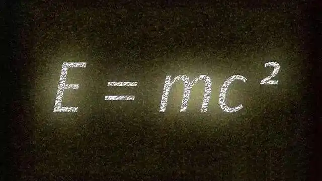 深度科普爱因斯坦的质能方程是怎么推导出来的