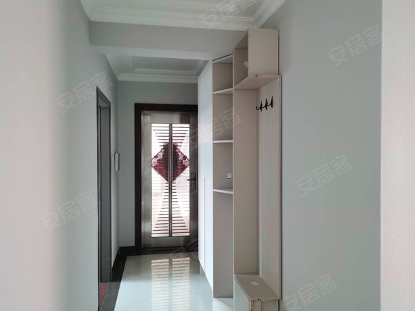 雅居乐二期全新装修3房配套齐全拎包入住地铁口大润发马鞍山公园,花都