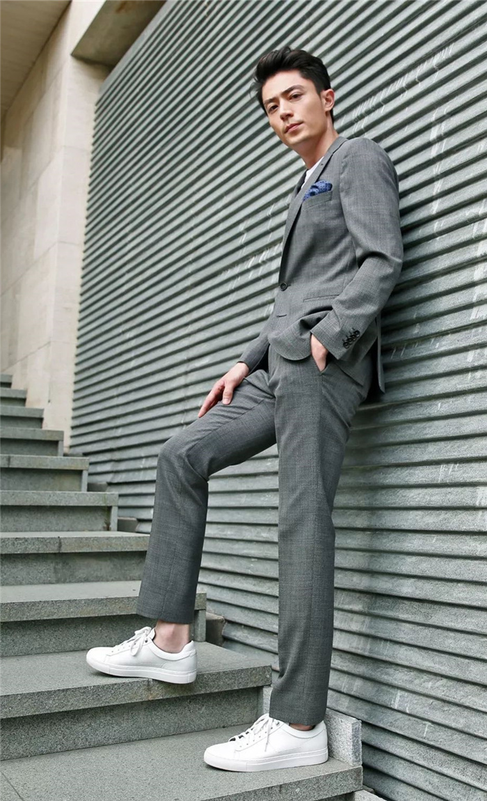 别再吐槽直男穿衣了先帮他挑双好鞋吧