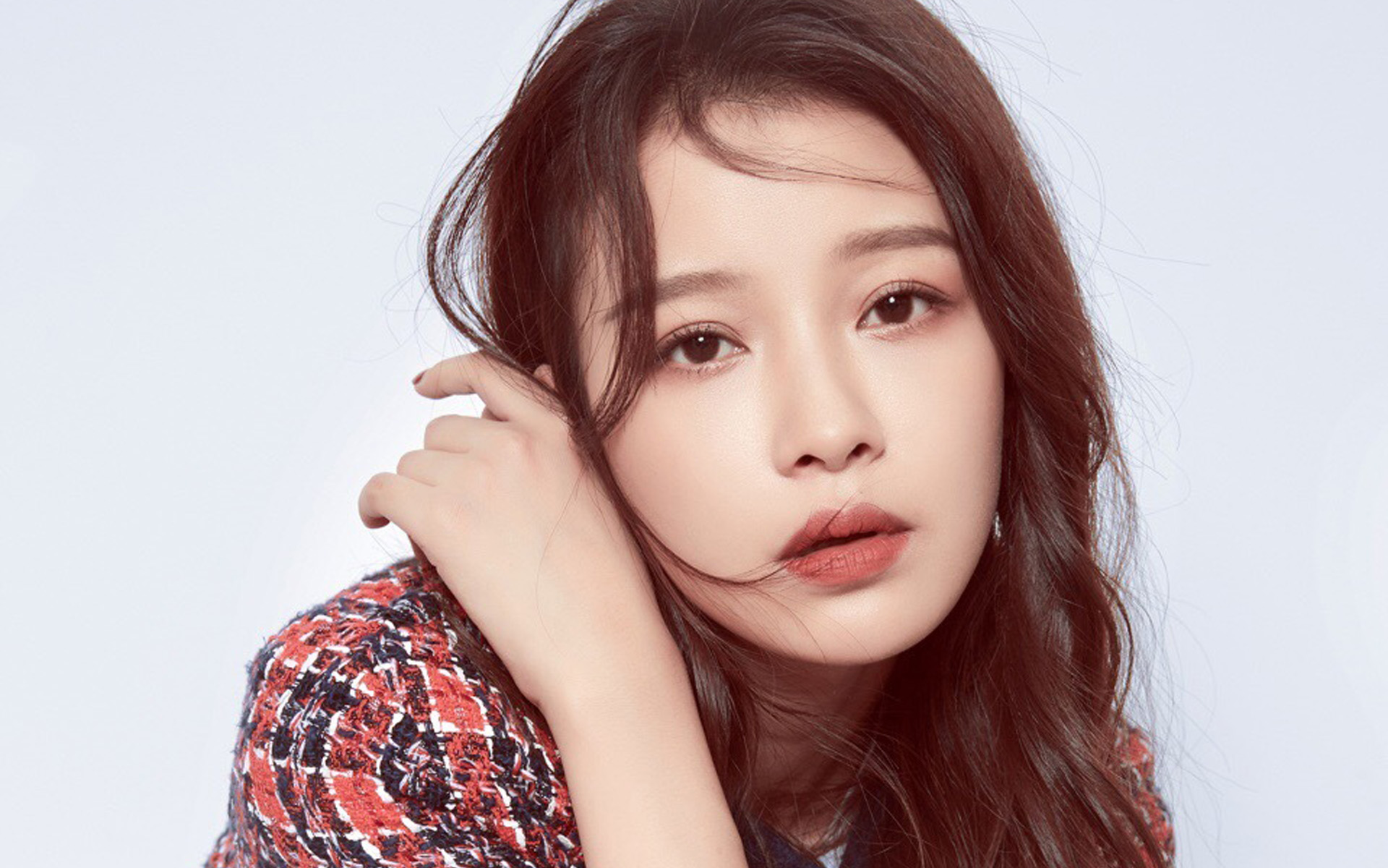 孙怡清新靓丽写真图片桌面壁纸