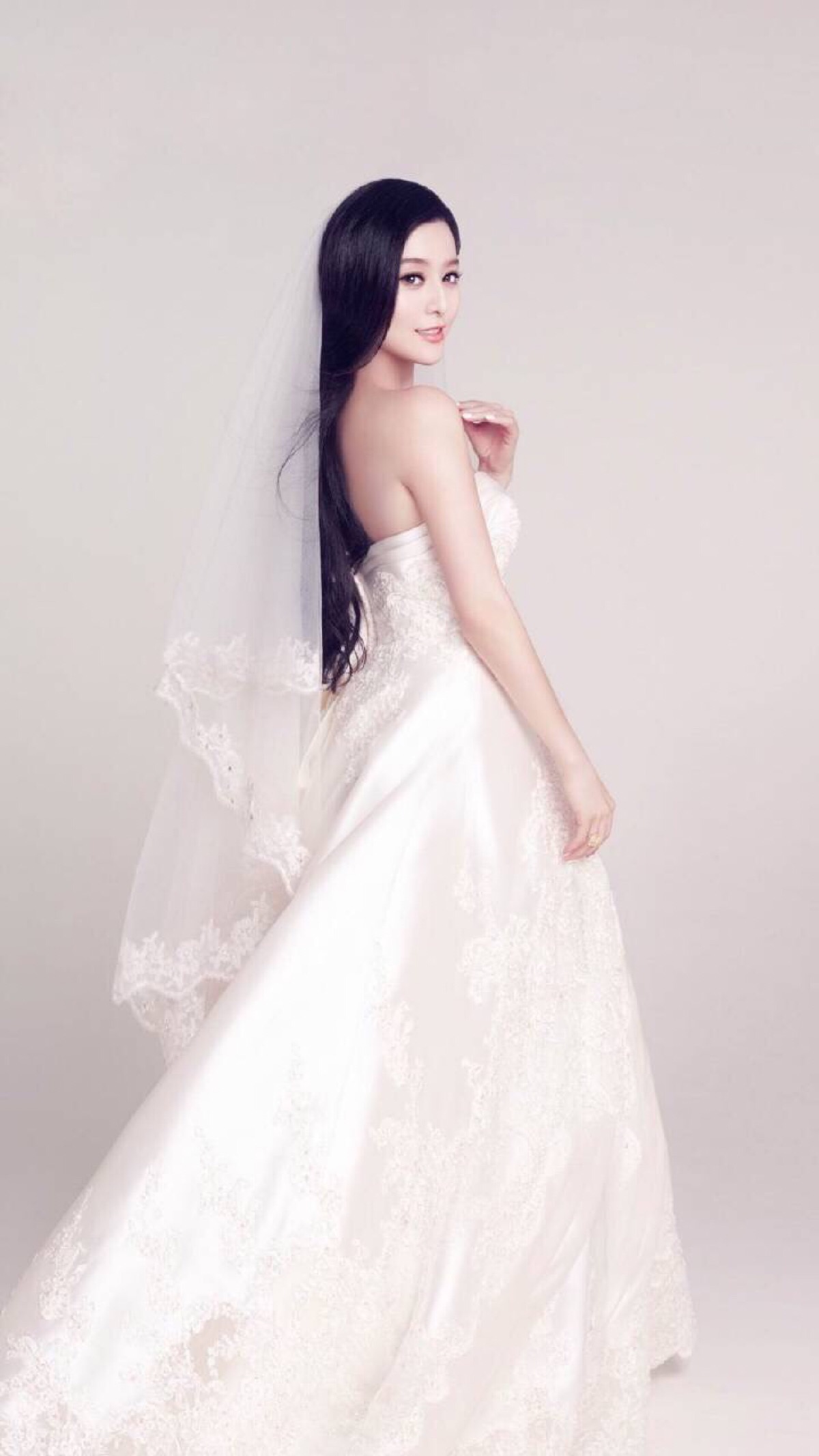 范冰冰 婚纱 壁纸