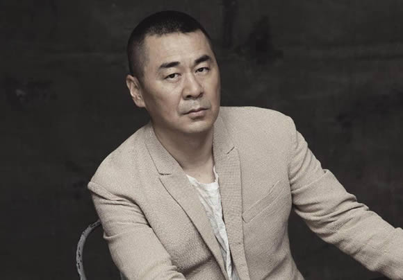 陈建斌-陈建斌个人资料及图片陈建斌简介年龄身高八卦-小薇女性时尚