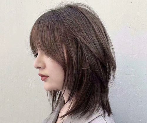 齐肩发做打薄处理超显"轻"松 齐肩发剪碎发可是造型师的拿手好戏