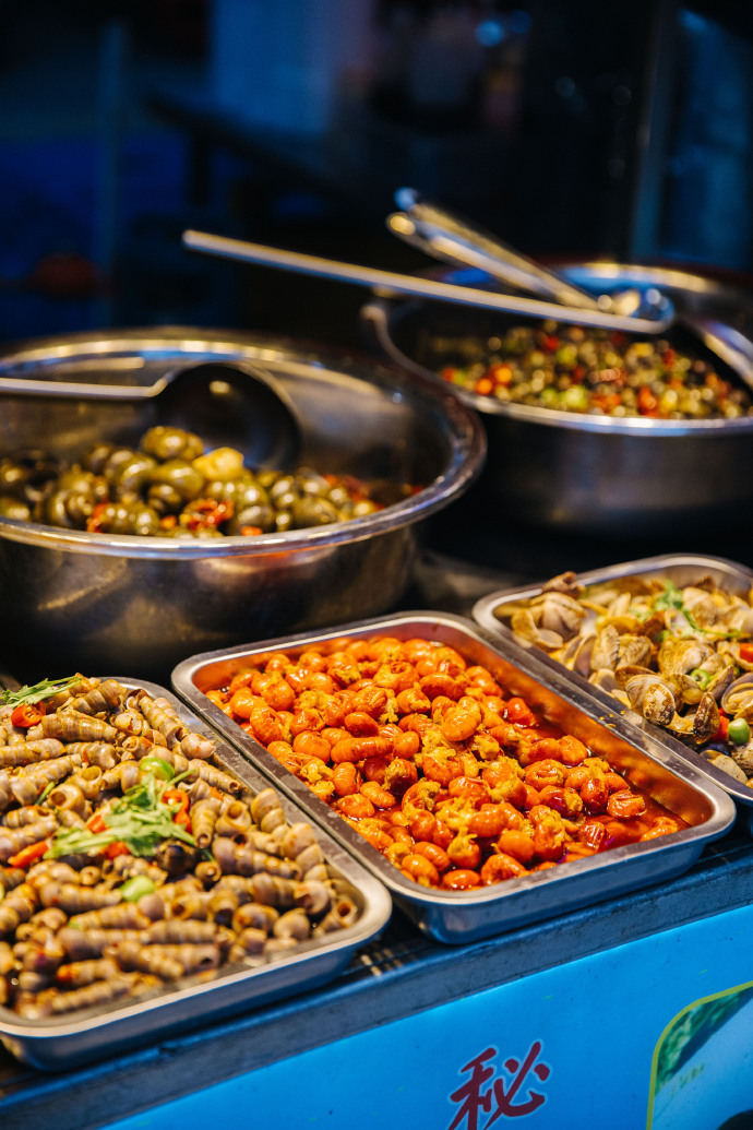 武汉曙光夜市火了#武汉小吃街千千万,但绝对没有人能拒绝曙光夜 !!