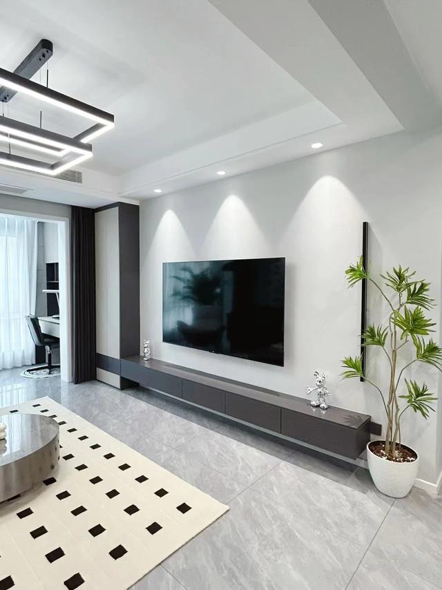 坐标陕西渭南一个小县城,这套房子是属于自装房,装修的现代简约风格