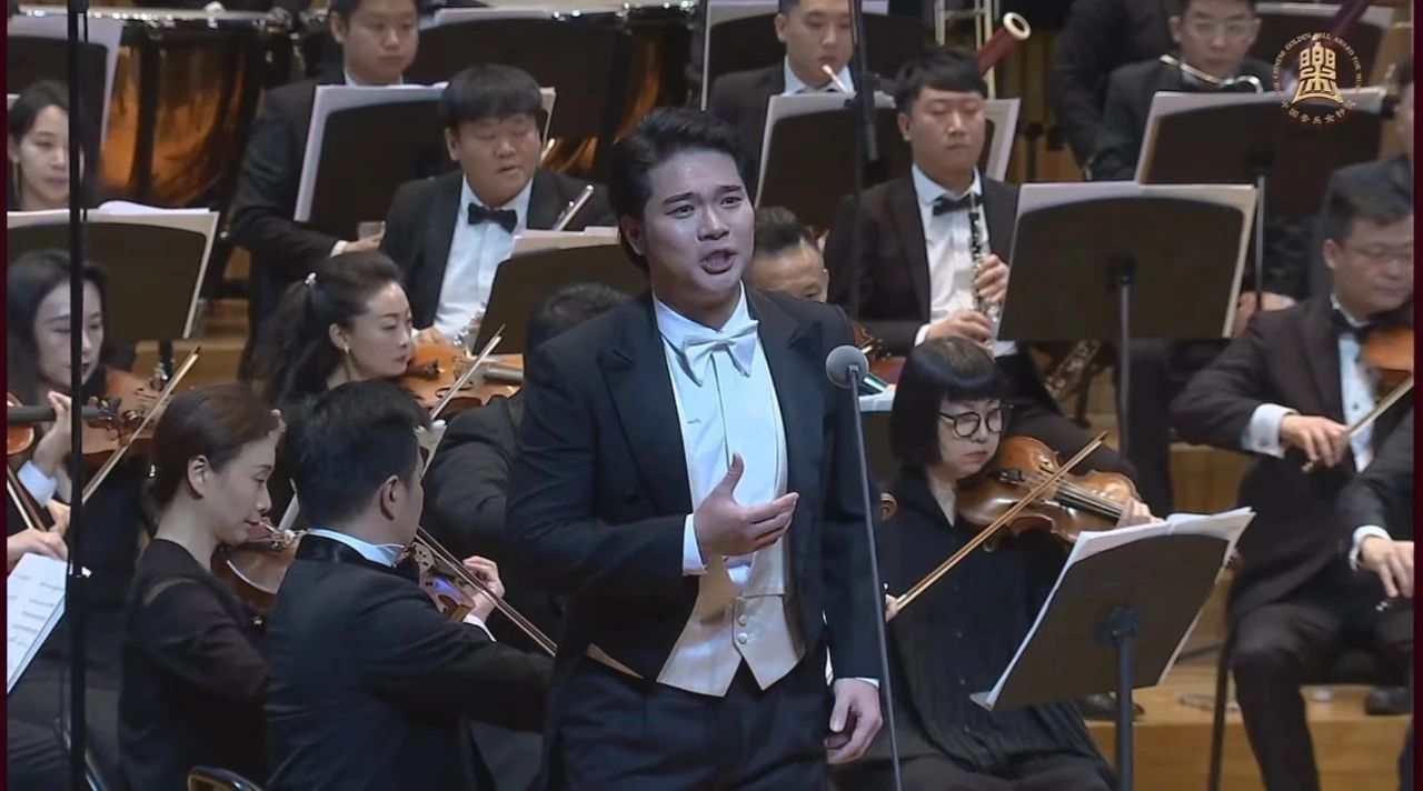 福建师范大学青年教师林子豪喜获金钟大奖