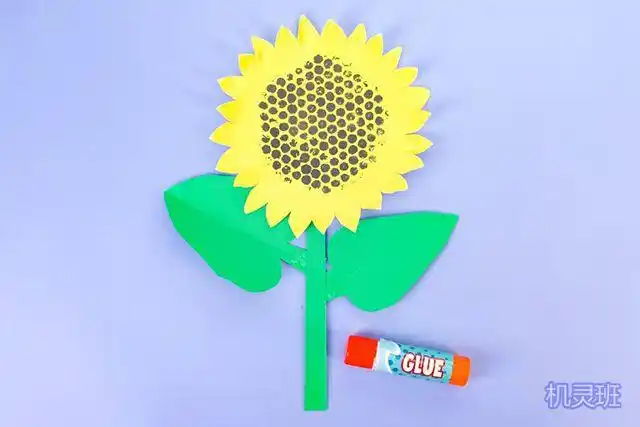 简单手工制作花朵纸盘子做向日葵步骤图解