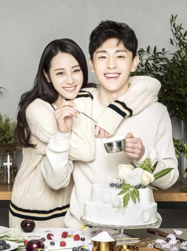 邓伦传过几个绯闻女友,特别是金晨和李沁,有着非一般的关系