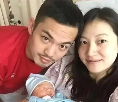 林丹为她不顾孕妻,李泽楷被她迷得神魂颠倒,赵雅淇有什么魅力?