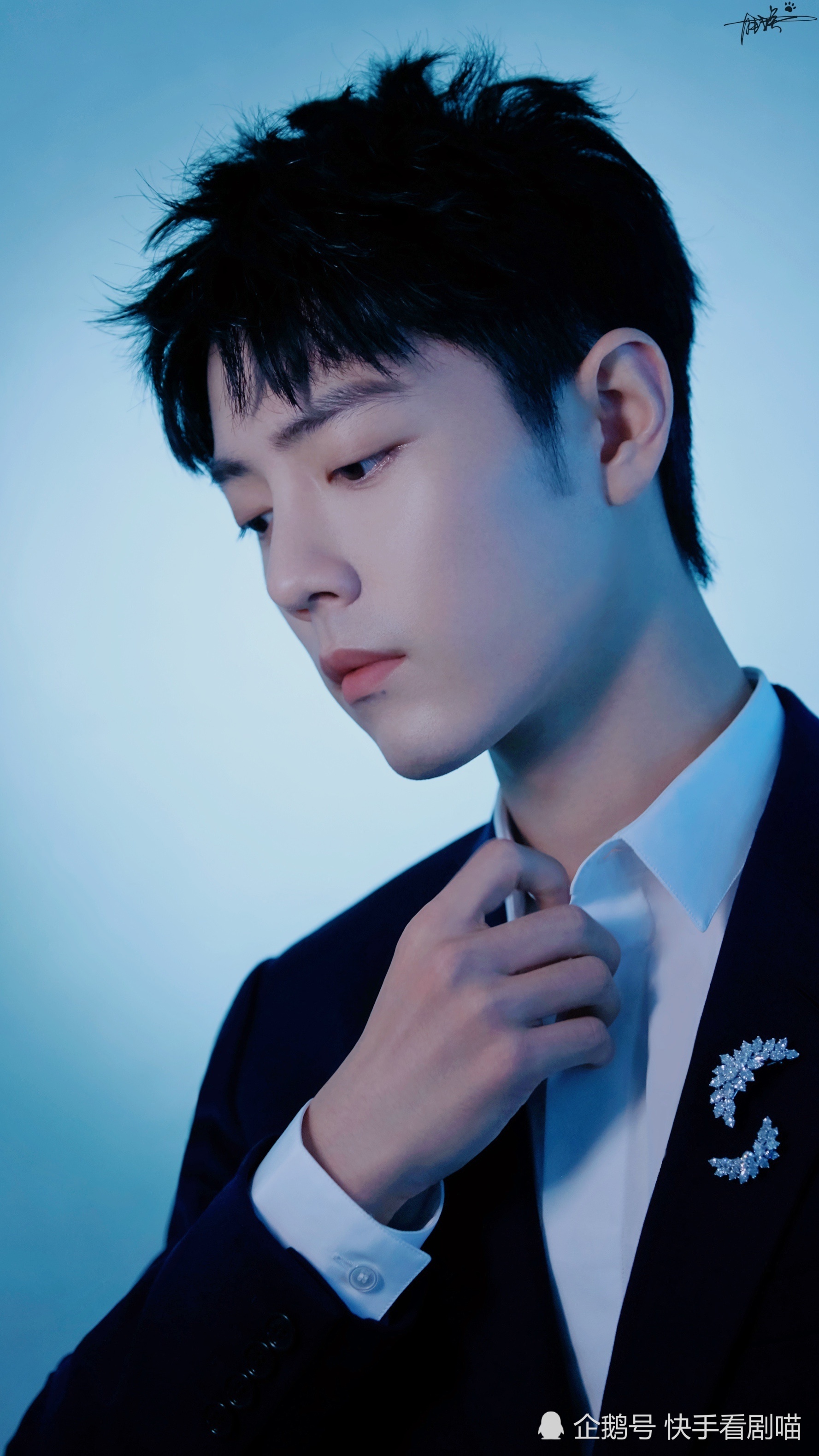 《余生请多指教》窗花海报曝光,肖战杨紫王炸组合太靓眼.